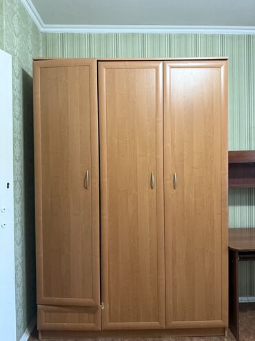 футбольная форма роналду: Продается вся мебель, люстры и шторы на фотографиях. Только в одни