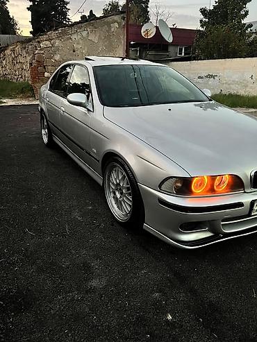 BMW: BMW 5 series: 4.4 l | 2001 il Sedan — 3