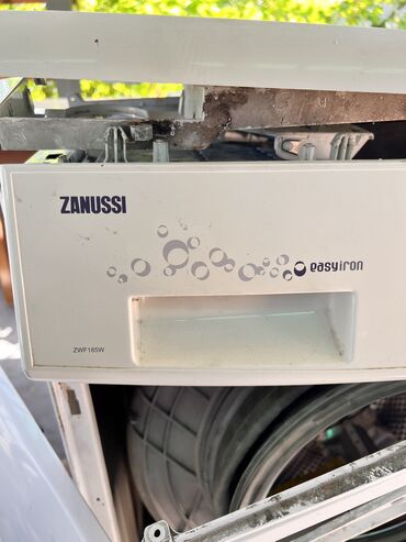 стиральная машина на запчасти: Стиральная машина Zanussi, Б/у, Автомат, До 6 кг, Полноразмерная