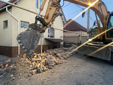 Демонтажные работы: Снос стен | Демонтаж керамогранита, Кирпичная стена, Демонтаж встроенных шкафов | Зачистка от старых обоев, Снятие шпатлевки, Снятие подвесных потолков | Демонтаж ковролина, Демонтаж ламината, Демонтаж подложки | Кровля из профнастила, Металлочерепичная кровля, Крыша из шифера 1-2 года опыта — 10