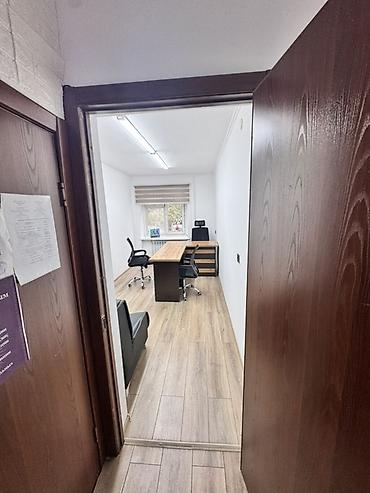 снять мини офис: Сдаю Офисный кабинет: 12 м², В жилом комплексе, С ремонтом, С отдельным входом — 3