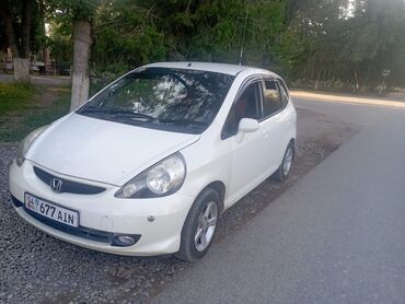 токтогул транспорт: Honda Fit: 2002 г., 1.3 л, Автомат, Бензин