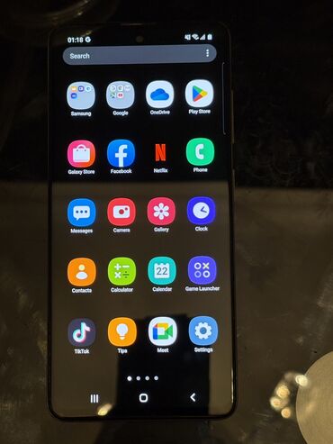 Информатика: Samsung Galaxy A51, 64 ГБ, цвет - Белый, Сенсорный, Отпечаток пальца, Беспроводная зарядка