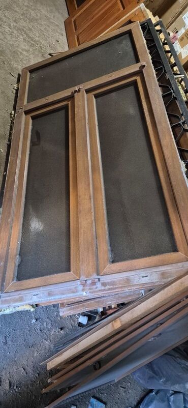 Taxta pəncərələr: 160x100 plastik pəncərə