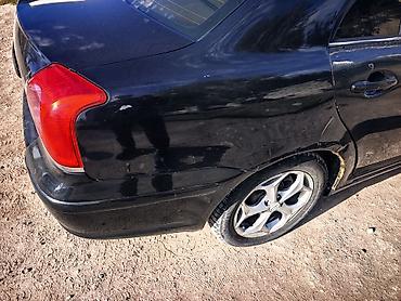 авто духи: Toyota Avensis: 2003 г., Седан — 6