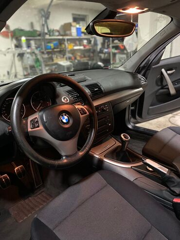 bmw 5 серия 520i 4mt: BMW