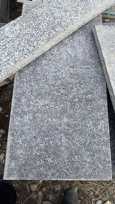 Лестницы из гранита, мрамора: Лестница из гранита, мрамора Для дома, Форма лестницы: Прямая, Стиль: Классический — 51