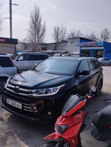 Toyota: Toyota Highlander: 2018 г., 3.5 л, Автомат, Бензин, Кроссовер