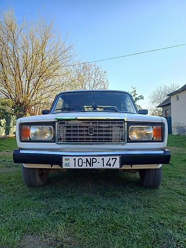 VAZ (LADA): VAZ 2107 sedan - Kuzov: klassik, ağ rəng - Ön hissə: xrom radiator — 12