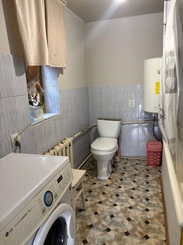 сдаю дом ахунбаева: 60 м², 3 комнаты
