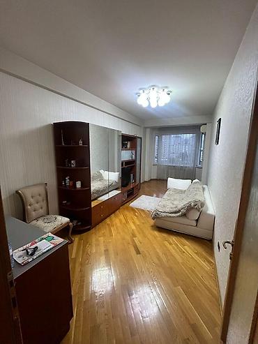ucuz heyet evleri 2018: İcarəyə verilir 4 otaqlı yeni tikili 185 m², 28 May m. 1 200 AZN/ay 4 — 1