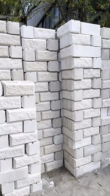 Пескоблок: Качественный Пескоблок! Имеется в большом ассортименте серый серый 0.4 — 17