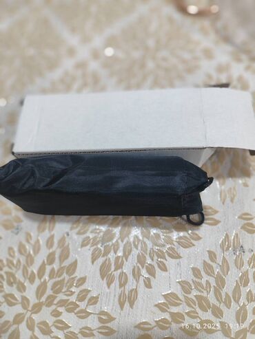 Eynəklər: Eynəklər 3 ceşit qalıb
Yalnız əlaqə saxlanilsin — 3