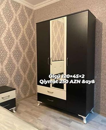 televizor alti: Dolab Üç qapılı geyim şkafı və tumba dəsti - Rəng: qara-ağ — 1
