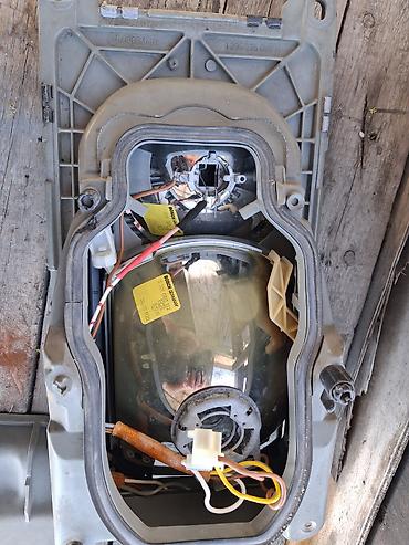 tank x: Bosch far korpusu – sağ tərəf (R), Almaniya istehsalı.mercedes w 123 — 3
