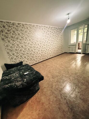 Продажа домов: 2 комнаты, 49 м², 105 серия, 3 этаж, Косметический ремонт