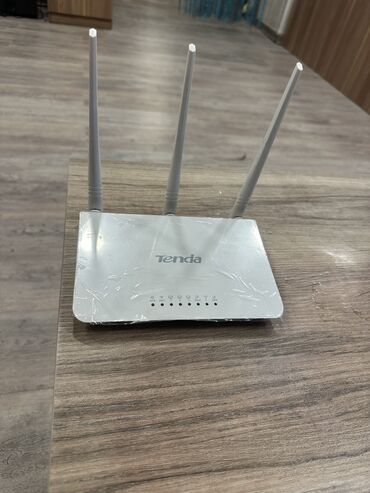simsiz modem: Tenda Router