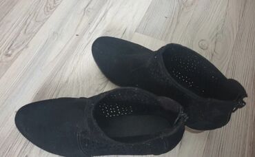 Women's Footwear: Ankle boots, 38