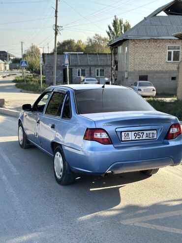 дверная обшивка гольф 3: Daewoo Nexia: 2008 г., 1.6 л, Механика, Бензин, Седан