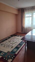 дом долгосрочная аренда: 2 бөлмө, 65 кв. м, Жеке план, 4 кабат, Эски ремонт