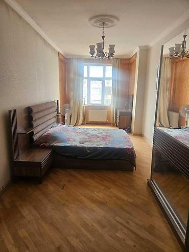 kiraye ev ecemide: İcarəyə verilir 3 otaqlı yeni tikili 140 m², 8 Noyabr m. 1 200 AZN/ay — 4