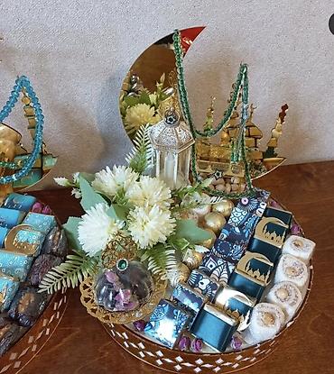 xonça şokolad: Ramazan temalı hədiyyə səbətləri - Qızılı güzgü effektli dairəvi — 2