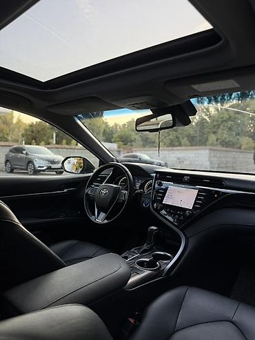es 2020: Toyota Camry: 2020 г., 2.5 л, Автомат, Гибрид, Седан — 7