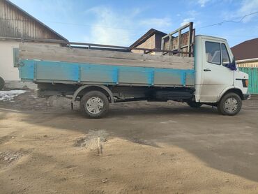 Грузовики: Грузовик, Mercedes-Benz, Стандарт, Б/у