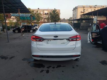 Ford: Ford Fusion: 2 l | 2017 il 128000 km Sedan — 3