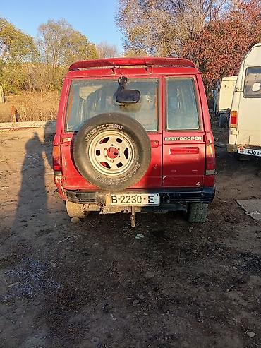 урус машина: Isuzu Trooper: 2000 г., Кол менен иштөөчү, Дизель, Жол тандабас — 3