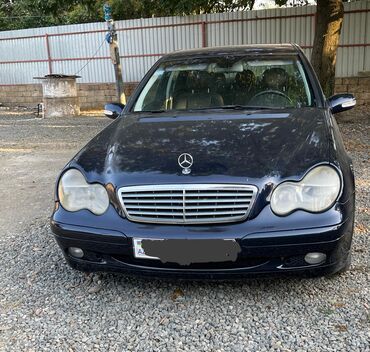 машины в азербайджане: Mercedes-Benz C-Class: 2.2 л | 2002 г. Седан