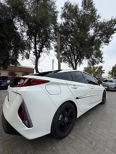 prius plus: Toyota Prius: 2018 г., Гибрид, Хэтчбэк — 2