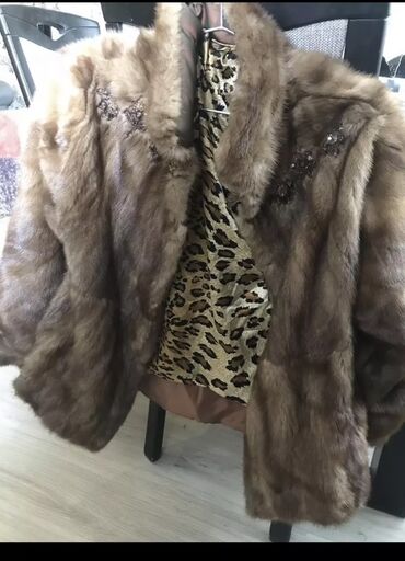 женские шапки крупной вязки: Norka shuba gashlarnan * Xəz növü: Təbii xəz * Rəng: Qəhvəyi *