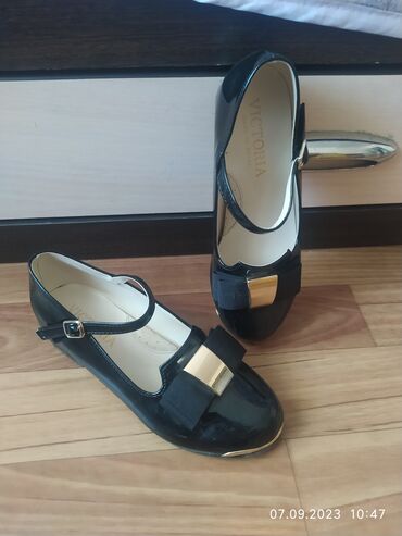 пена для обуви: Туфли Корея, 21,5 см