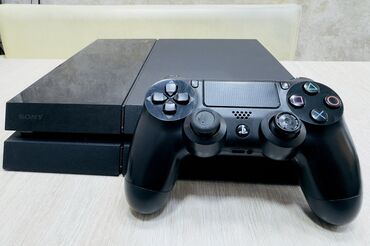 playstation oyun: PS 4. Ideal. Oyun var icinde. 1 eded pult