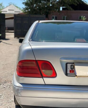 Mercedes-Benz: Mercedes-Benz E-Class: 1996 г., 2 л, Механика, Газ, Седан