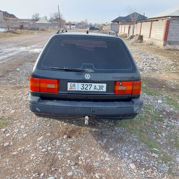 Volkswagen: Volkswagen Passat Variant: 1994 г., 2 л, Механика, Бензин, Универсал — 4