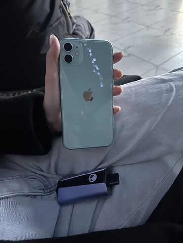 Apple iPhone: IPhone 11, Б/у, 128 ГБ, Space Gray, Наушники, Зарядное устройство, Защитное стекло, 81 %