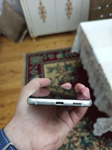 s21fe samsung: Samsung Galaxy S21 FE, 128 GB, rəng - Boz, Simsiz şarj — 5