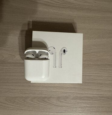купить правый наушник airpods 2 бу: AirPods 2 Покупал год назад, пользовался аккуратно. Состояние