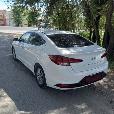 мерседес аватар: Hyundai Avante: 2019 г., Автомат, Бензин, Седан