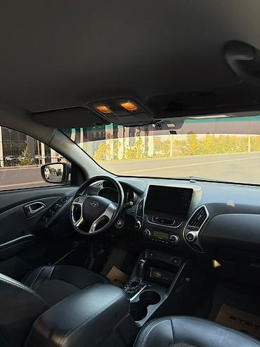 165 60 14: Hyundai ix35: 2011 г., Бензин, Кроссовер — 5