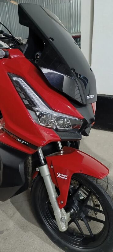 очень нужны: Макси скутер Honda, 180 куб. см, Бензин, Новый