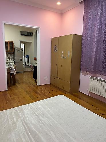 Daşınmaz əmlak: Nizami rayonu B.Cobanzade küçesi 51 unvaninda (Bona Dea Hospitalin — 2