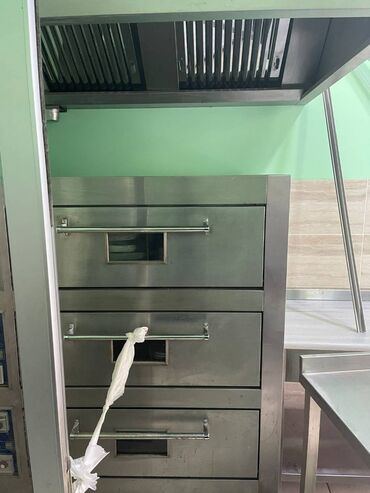 Digər kommersiya daşınmaz əmlakı: Yeni Günəşlidə V massivində yerləşən ümumi sahəsi 160 kv,m olan,obyekt — 6