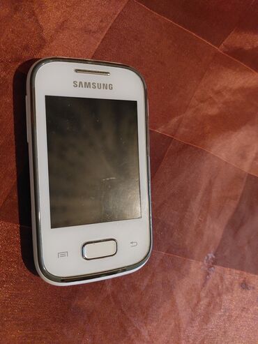 samsung p705: Samsung, orginaldir. üstünde halagrami var. 50 azn. Gecede ci̇ddi̇