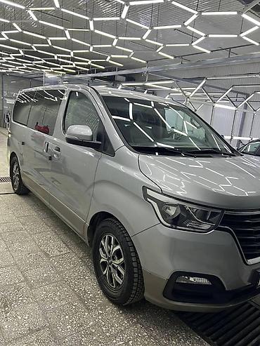 старекс 2: Hyundai H-1: 2019 г., 2.5 л, Автомат, Дизель, Минивэн — 1
