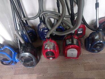 пылесосы новый: Пылесос, Samsung, Стандартный, Сухая, Контейнер