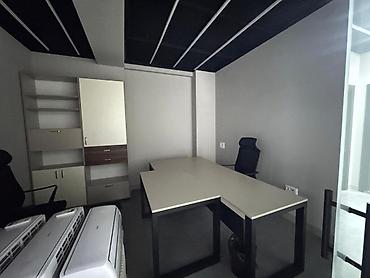 Коммерческая недвижимость: İcarəyə verilir 3 otaqlı ofis 90 m², Gənclik m. Daha 7 şəklə bax — 7