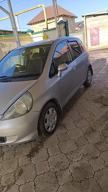 Honda: Honda Fit: 2003 г., Хэтчбэк — 5